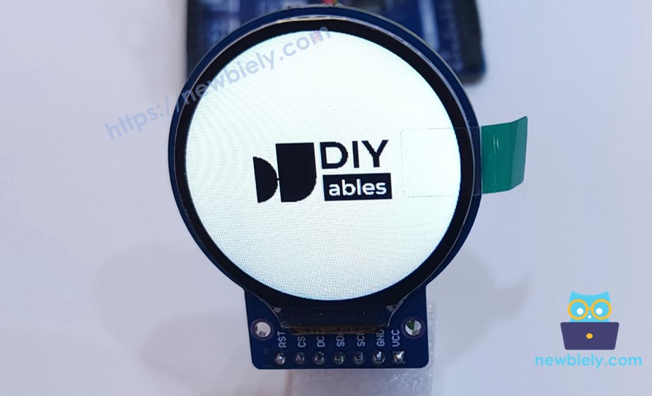 ESP8266 NodeMCU écran TFT LCD circulaire affiche une image depuis une carte SD